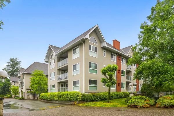 19835 64 AVE #109, Langley, BC V2Y 1L8