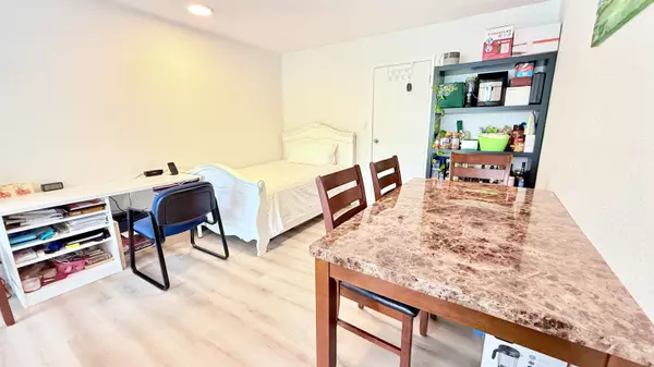 Langley, BC V3A 4Z3,20763 39a AVE