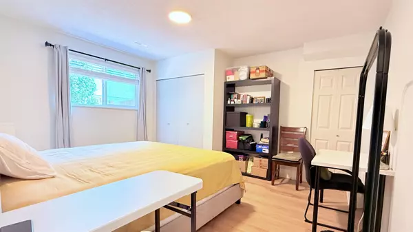 Langley, BC V3A 4Z3,20763 39a AVE