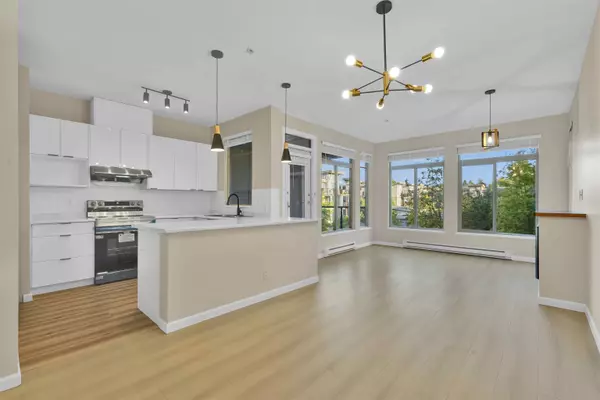 15380 102a AVE #302, Surrey, BC V3R 0B3