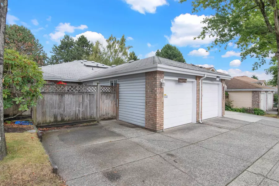 12247 92nd AVE, Surrey, BC V3V 1G3
