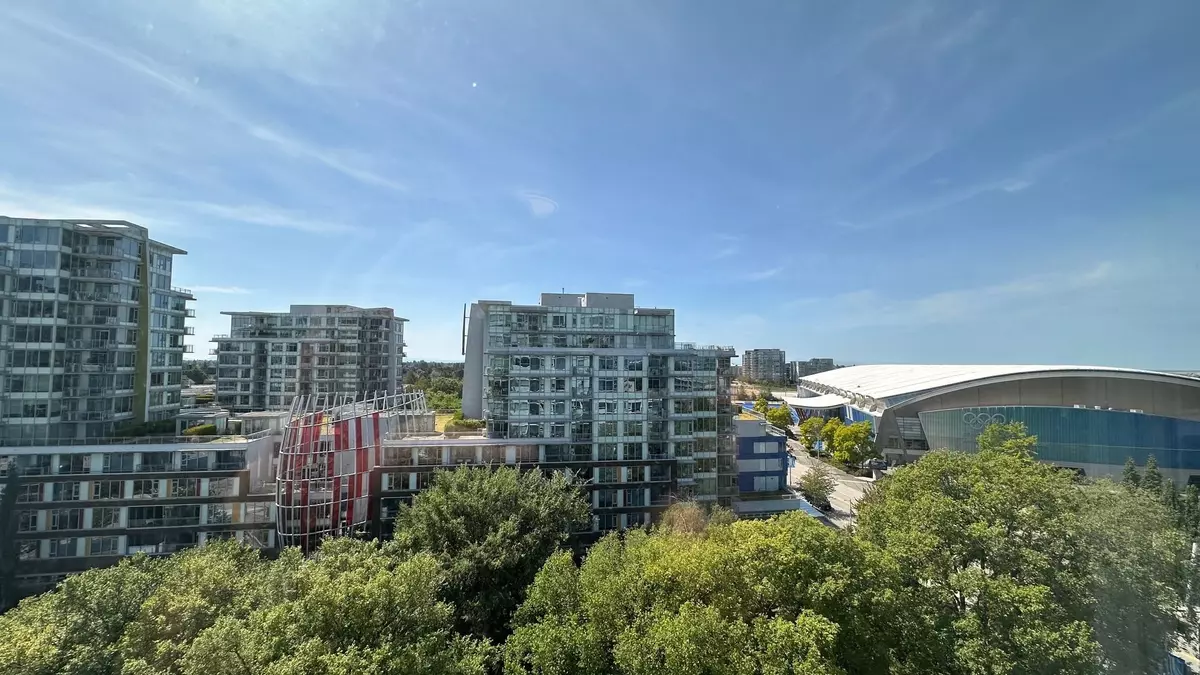 Richmond, BC V7C 0C7,5508 Hollybridge WAY #1005