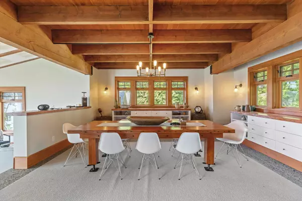 329 Esplanade RD Keats Island, BC V0N 1G2