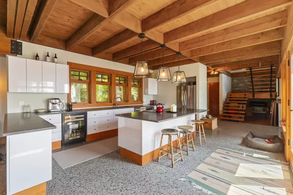 Keats Island, BC V0N 1G2,329 Esplanade RD