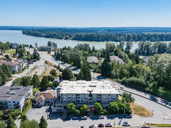 22230 North AVE #104, Maple Ridge, BC V2X 2L5