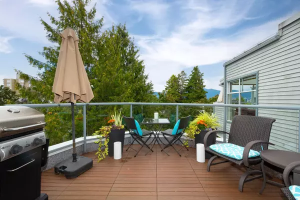 Vancouver, BC V6K 1L4,2250 W 3rd AVE #402