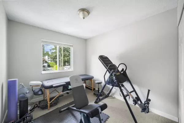 Surrey, BC V3W 2B2,14083 66 AVE
