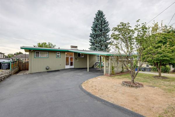 11073 129a ST, Surrey, BC V3T 3K9