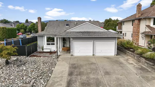 19135 117b AVE, Pitt Meadows, BC V3Y 2C3