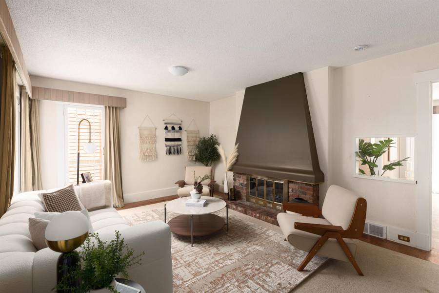 4138 W 13th AVE, Vancouver, BC V6R 2T6