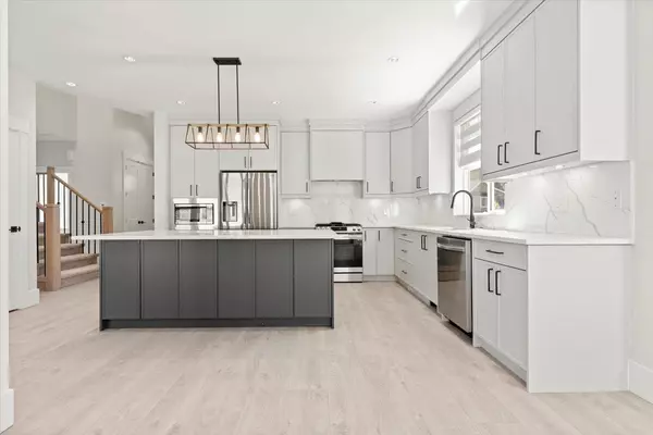 43360 Blue Grouse LN Lindell Beach, BC V2R 0X8