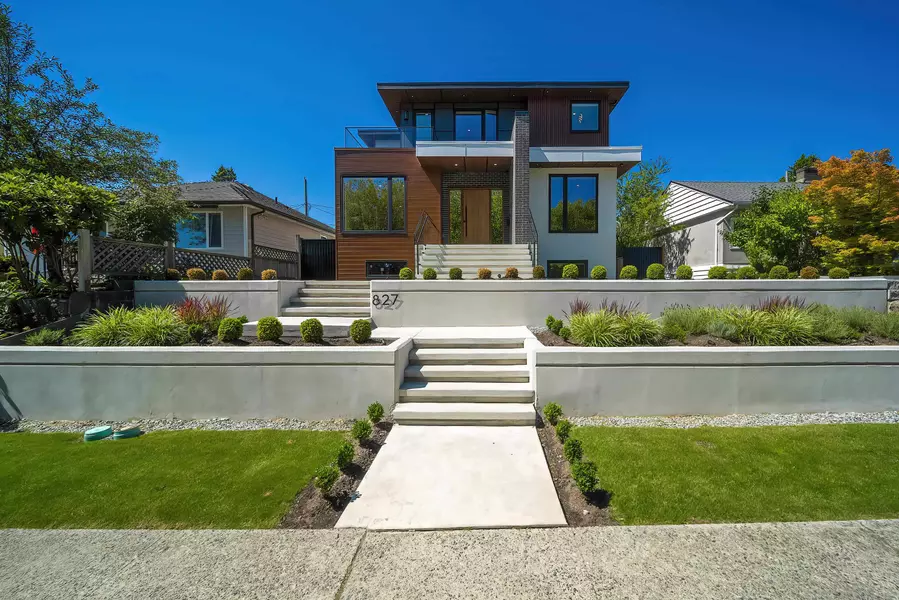 827 Chestnut ST, New Westminster, BC V3L 4N3