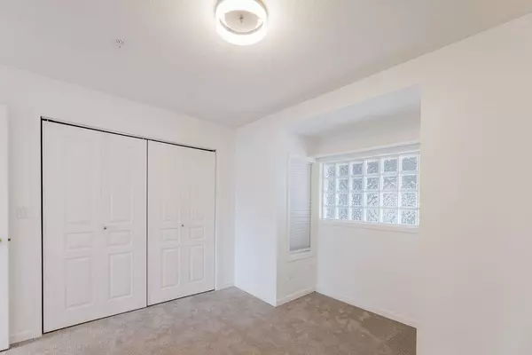 291 Periwinkle LN #6 Gibsons, BC V0N 1V0