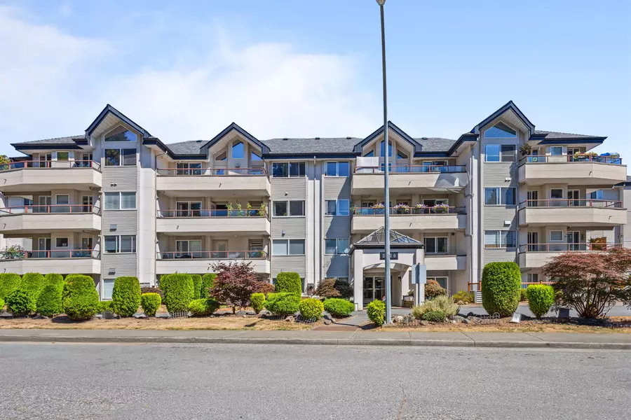 2526 Lakeview CRES #206, Abbotsford, BC V2S 3A9
