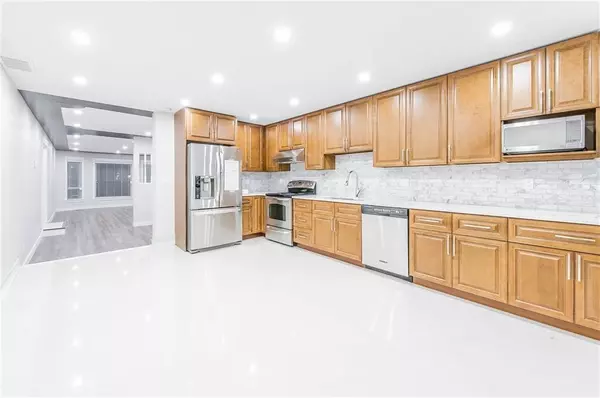 Richmond, BC V7E 4S4,10481 Hollybank DR