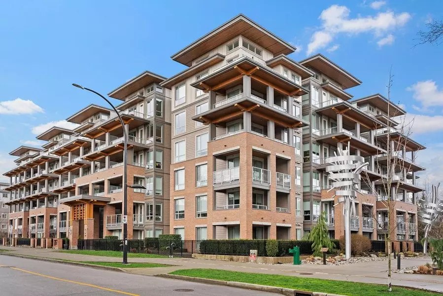 7133 14th AVE #404, Burnaby, BC V3N 0H5