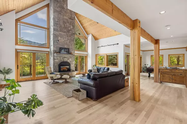 Pemberton, BC V0N 2L0,1360 Collins RD