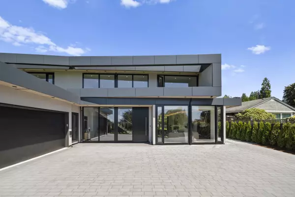 North Vancouver, BC V7N 2Y4,680 Westhyde PL