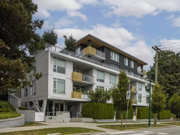 375 W 59th AVE #104, Vancouver, BC V5X 0J4