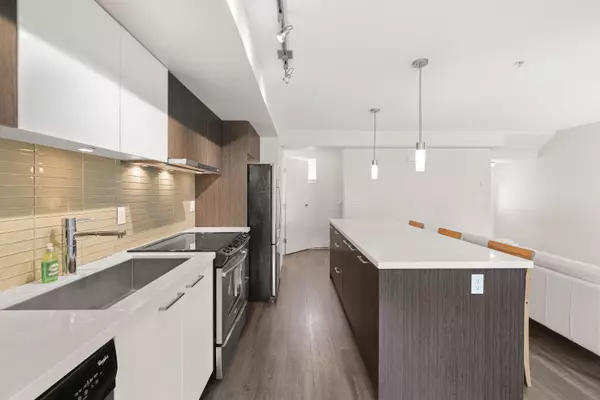 Coquitlam, BC V3J 0B8,618 Langside AVE #311