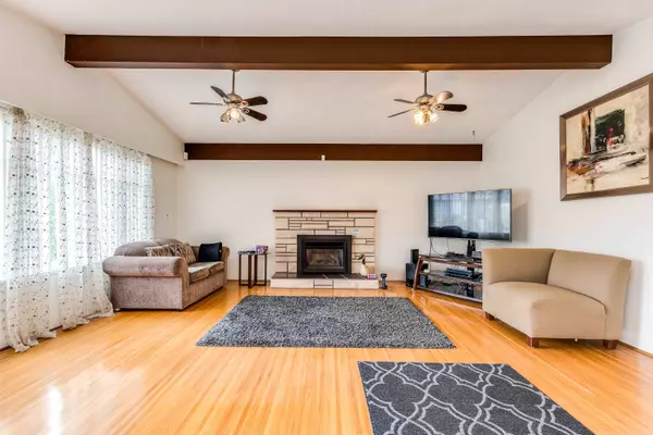 Burnaby, BC V5A 1P3,7182 Gibson ST