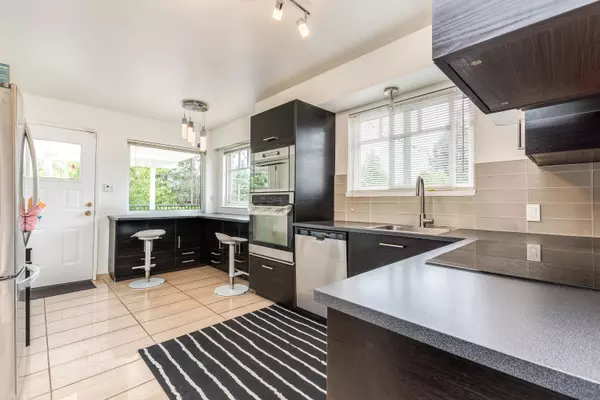 Burnaby, BC V5A 1P3,7182 Gibson ST