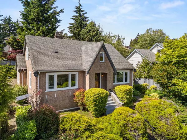 1509 Sixth AVE, New Westminster, BC V3M 2C5