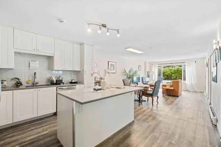 12257 101 AVE, Surrey, BC V3V 2Z4