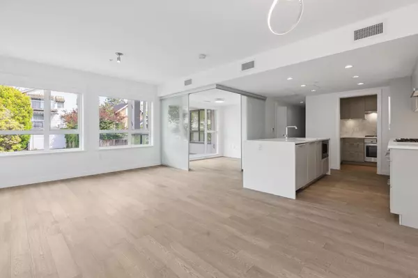 7828 Granville ST #223, Vancouver, BC V6P 4Z2