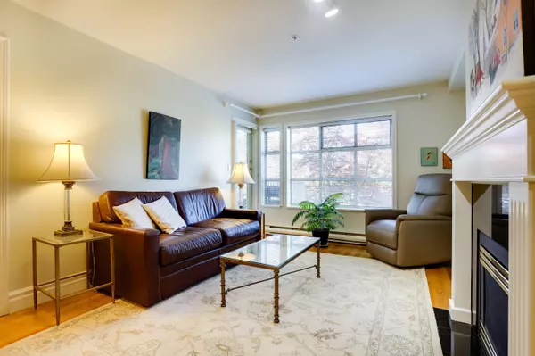 Delta, BC V4M 3J8,1118 55th ST #205