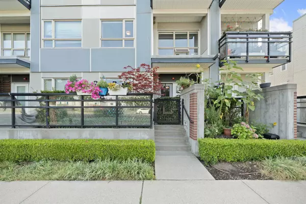 13228 Old Yale RD #125, Surrey, BC V3T 0K3