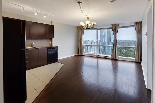 Surrey, BC V3T 0A8,13618 100 AVE #2510