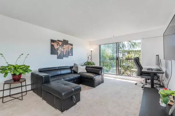 North Vancouver, BC V7M 1C8,252 W 2nd ST #104
