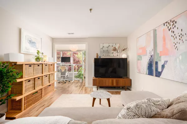 2333 Eton ST #302, Vancouver, BC V5L 1E2