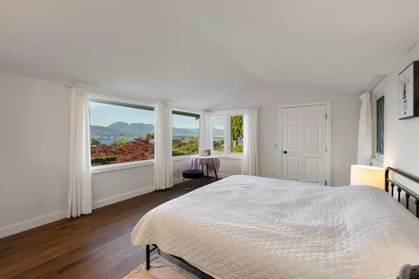 Vancouver, BC V6R 1S9,4603 W 5th AVE