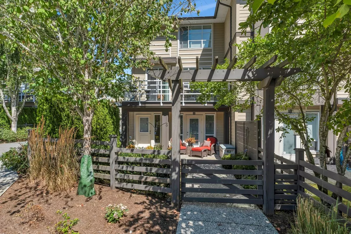 Surrey, BC V3Z 2W5,15405 31 AVE #22