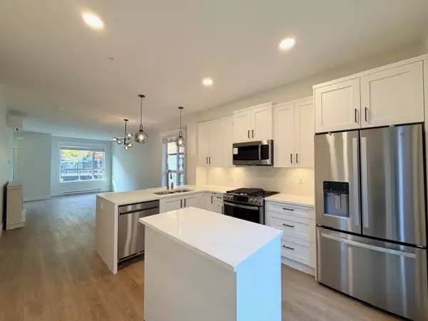 Langley, BC V0V 0V0,20932 83 AVE #4