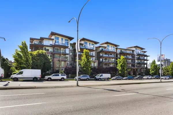 New Westminster, BC V3L 0G5,500 Royal AVE #211