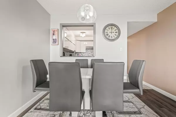 Burnaby, BC V5H 4E5,6595 Willingdon AVE #1607