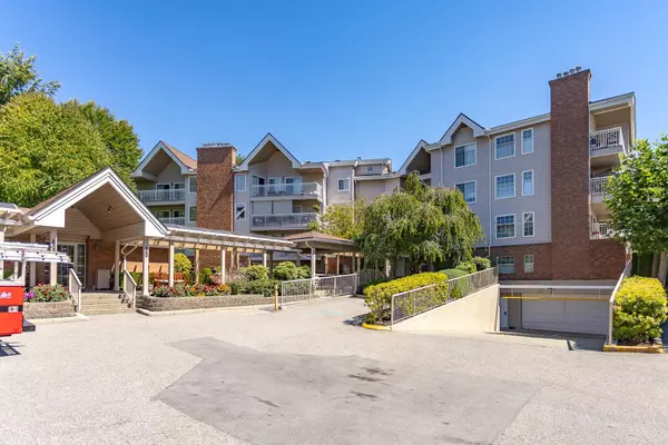 Coquitlam, BC V3B 6X1,2973 Burlington DR #403