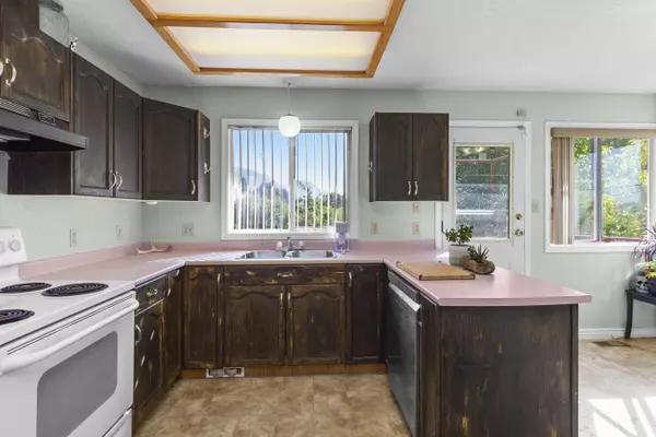 Mission, BC V2V 6N8,7984 Manson ST