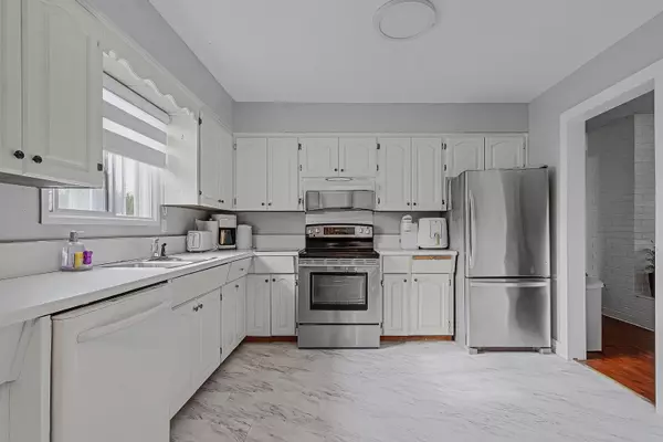 Chilliwack, BC V2R 4C1,6395 Edson DR