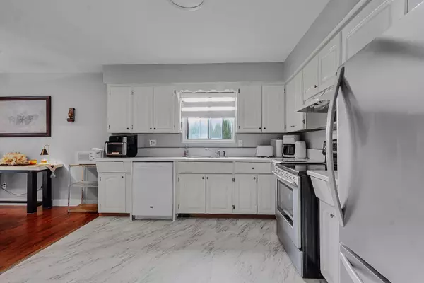 6395 Edson DR Chilliwack, BC V2R 4C1