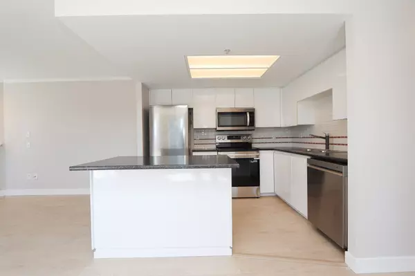 Vancouver, BC V6A 4G5,1255 Main ST #605
