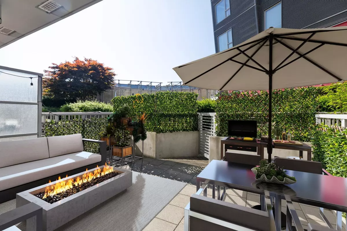 Vancouver, BC V5T 0G5,384 E 1st AVE #215