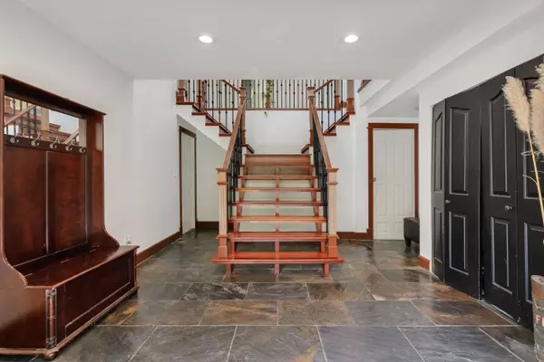 Pitt Meadows, BC V3Y 2T9,15227 Sheridan DR