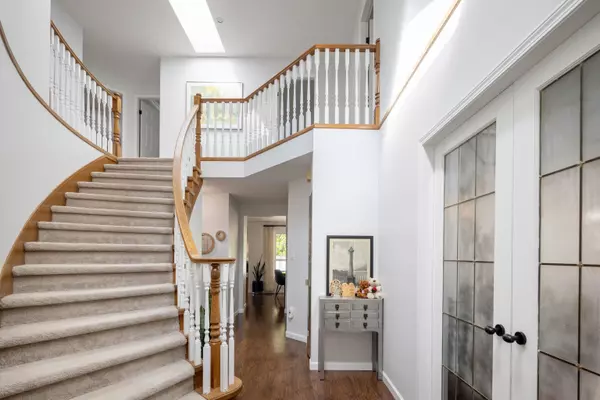 Delta, BC V4K 4M2,4431 50a ST