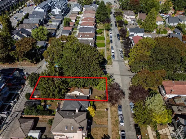 Vancouver, BC V6P 2M1,970 W 64th AVE
