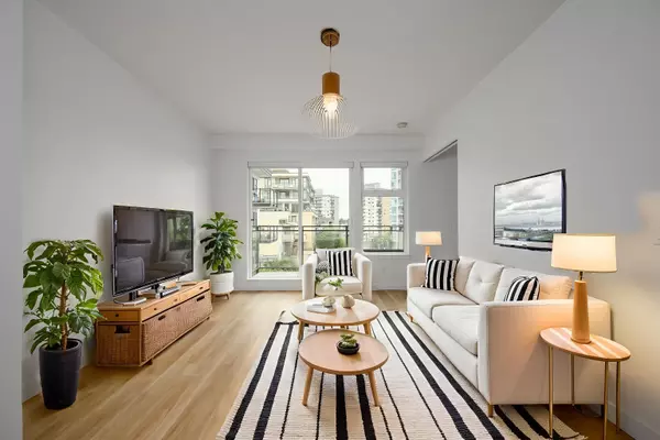 North Vancouver, BC V7L 0C6,111 E 3rd ST #414