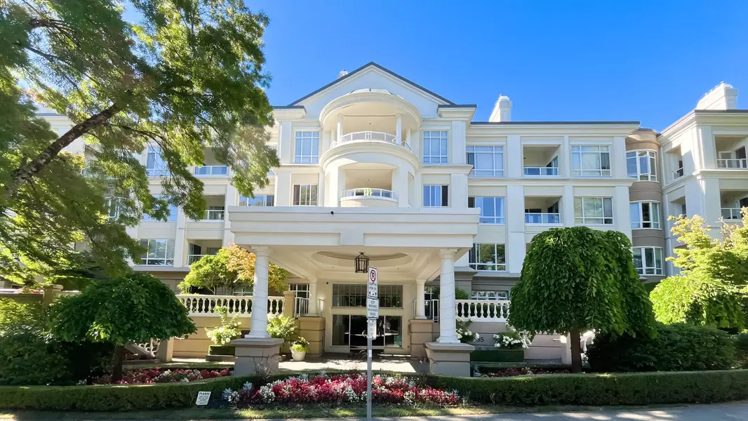 5735 Hampton PL #308, Vancouver, BC V6T 2G8